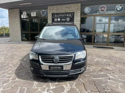 Usata VW Touran Trendline 149 CV (109 kW) 2010 Nero Monovolume