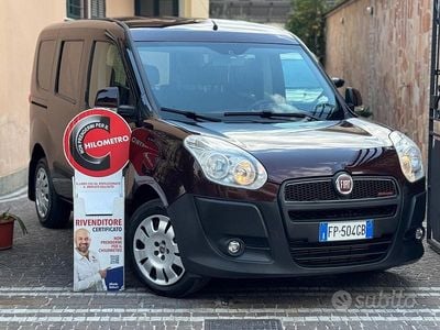 Usata Fiat Doblò Emotion 134 CV (98 kW) 2012 Rosso Monovolume