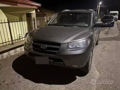 Usata Hyundai Santa Fe 155 CV (114 kW) 2008 Grigio SUV