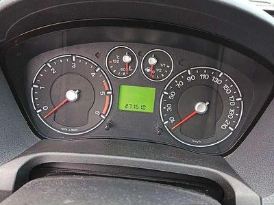 Usata Ford Fiesta Titanium 68 CV (50 kW) 2007 Argento Utilitaria