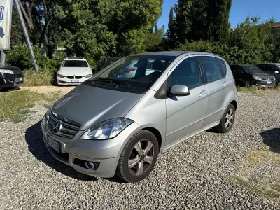 Usata Mercedes A180 Executive 108 CV (79 kW) 2012 Argento Berlina
