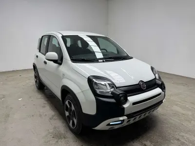 Usata Fiat Panda Cross Cross 69 CV (50 kW) 2023 Bianco gelato Utilitaria