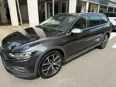 Usata VW Passat Alltrack 200 CV (147 kW) 2021 Grigio Station wagon