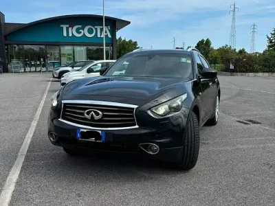 Usata Infiniti Fx30 238 CV (175 kW) 2013 Nero SUV