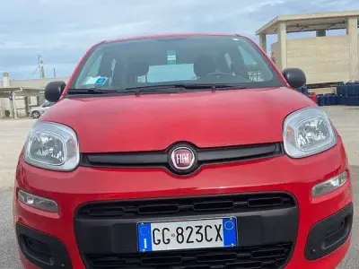 Usata Fiat Panda Connect 69 CV (50 kW) 2021 Rosso Utilitaria