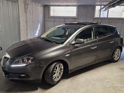 Usata Lancia Delta 120 CV (88 kW) 2009 Utilitaria