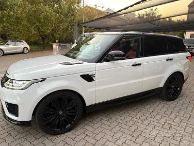 Second-hand Land Rover Range Rover Sport HSE Dynamic 249 CP (183 kW) 2019 Alb SUV