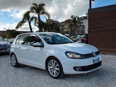 Usata VW Golf VI 110 CV (80 kW) 2010 Bianco Utilitaria
