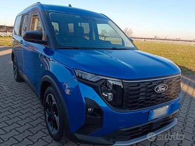 Usata Ford Tourneo Courier 125 CV (91 kW) 2024 Blu Monovolume