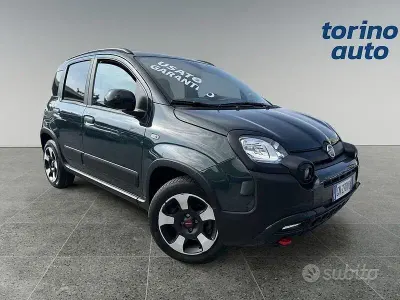 Begagnad Fiat Panda Cross Cross 70 HK (51 kW) 2023 Grön Halvkombi