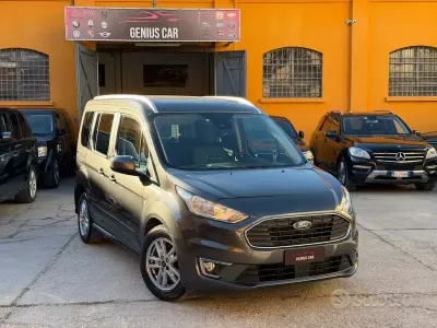 Usata Ford Tourneo Connect Titanium 120 CV (88 kW) 2019 Grigio Monovolume