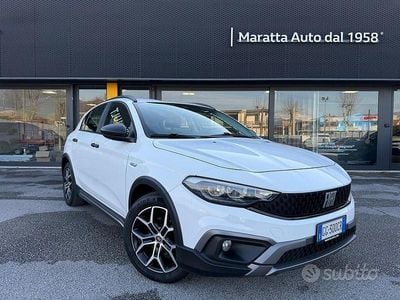 Usata Fiat Tipo Cross 95 CV (69 kW) 2021 Bianco Berlina