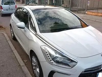 Usata Citroën DS5 114 CV (83 kW) 2014 Bianco Utilitaria
