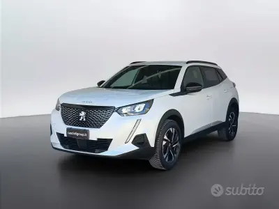 Usata Peugeot 2008 Allure 131 CV (96 kW) 2023 Bianco SUV