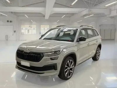 Käytetty Skoda Kodiaq SportLine 149 HP (109 kW) 2022 Katumaasturi