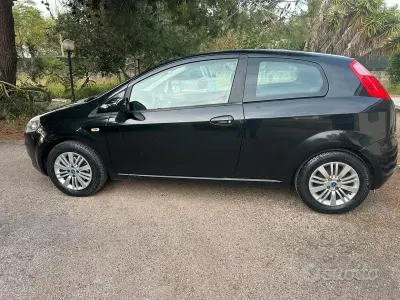 Usata Fiat Grande Punto 90 CV (66 kW) 2006 Utilitaria