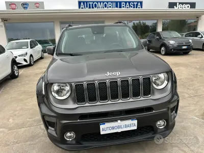 Usata Jeep Renegade Limited 131 CV (96 kW) 2021 Granite gray SUV