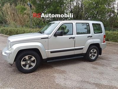 Occasion Jeep Cherokee Sport 177 ch (130 kW) 2009 Gris SUV