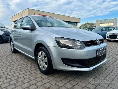 Begagnad VW Polo Trendline 60 HK (44 kW) 2009 Silver Halvkombi
