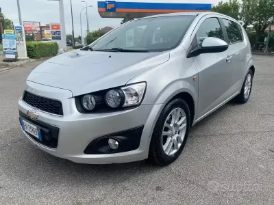 Usata Chevrolet Aveo LT 84 CV (61 kW) 2011 Grigio Berlina