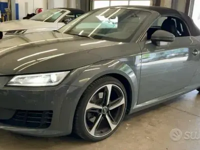 Usata Audi TT Roadster 180 CV (132 kW) 2016 Grigio Cabrio