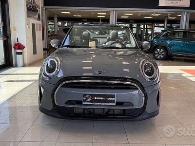 Usata Mini One Cabriolet Classic 102 CV (75 kW) 2022 Grigio Cabrio