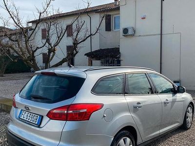 Usata Ford Focus 120 CV (88 kW) 2016 Grigio Station wagon