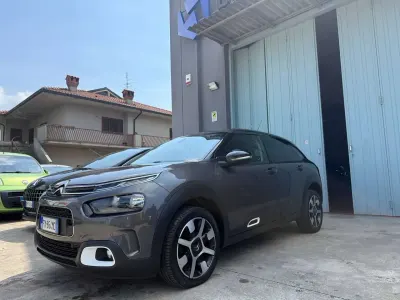 Usata Citroën C4 102 CV (75 kW) 2019 Grigio SUV