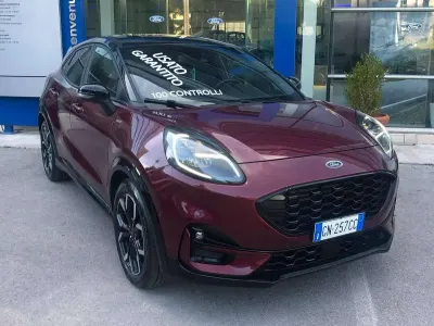 Usata Ford Puma S 125 CV (91 kW) 2023 Vivis ruby SUV
