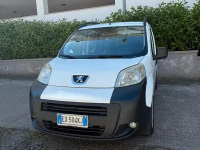 Usata Peugeot Bipper 75 CV (55 kW) 2014 Bianco Monovolume