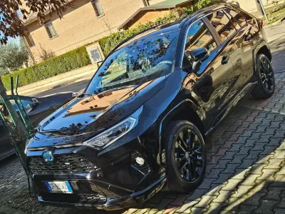 Usata Toyota RAV4 Hybrid Edition 178 CV (130 kW) 2021 Nero SUV