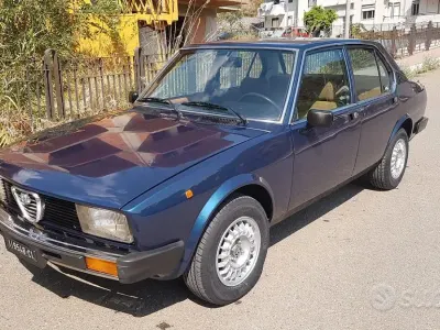 Usata Alfa Romeo Alfetta 130 CV (95 kW) 1980 Bluazzurro Berlina
