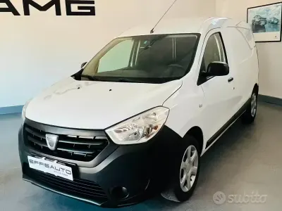 Usata Dacia Dokker 83 CV (61 kW) 2016 Bianco Monovolume