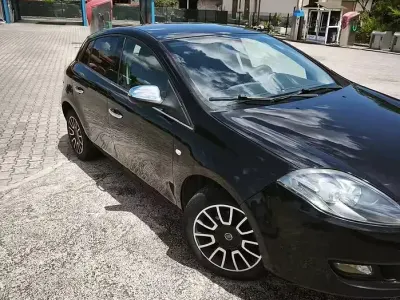 Usata Fiat Bravo 120 CV (88 kW) 2011 Nero Utilitaria