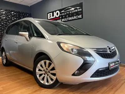 Usata Opel Zafira Tourer Cosmo 149 CV (109 kW) 2013 Argento Monovolume