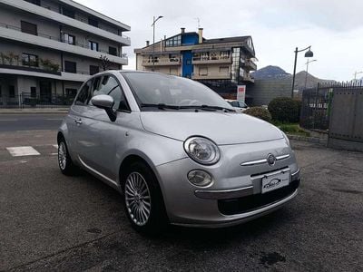 Begagnad Fiat 500 Lounge 69 HK (50 kW) 2008 Silver Halvkombi