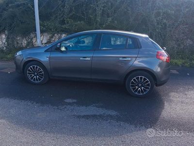 Usata Fiat Bravo 105 CV (77 kW) 2014 Grigio Utilitaria