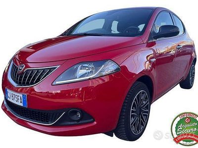 Usata Lancia Ypsilon S 69 CV (50 kW) 2022 Rosso(met.) Utilitaria