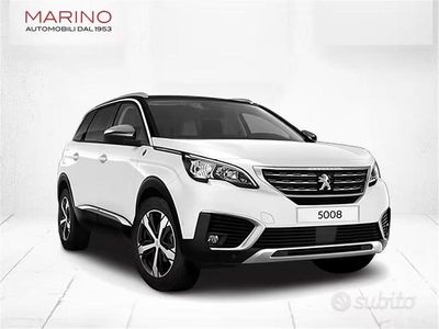 Usata Peugeot 5008 Allure 131 CV (96 kW) 2023 Grigio SUV