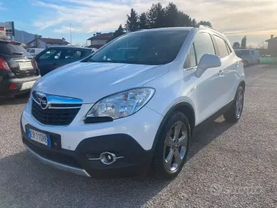 Usata Opel Mokka Cosmo 131 CV (96 kW) 2013 Bianco SUV
