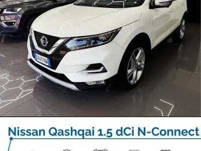 Usata Nissan Qashqai N-Connecta 116 CV (85 kW) 2020 Bianco SUV