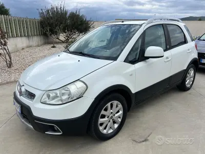Begagnad Fiat Sedici Dynamic 135 HK (99 kW) 2011 Vit SUV