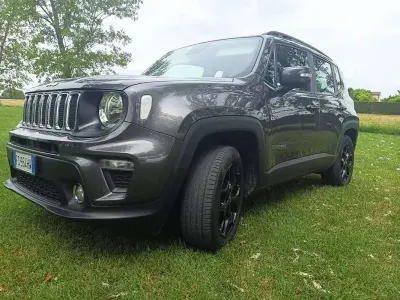 Usata Jeep Renegade Longitude 140 CV (102 kW) 2018 Grigio SUV