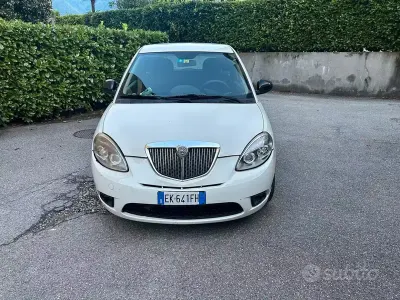 Usata Lancia Ypsilon 69 CV (50 kW) 2011 Utilitaria