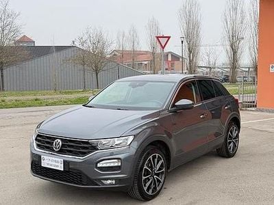 Usata VW T-Roc Style 115 CV (84 kW) 2020 Grigio SUV