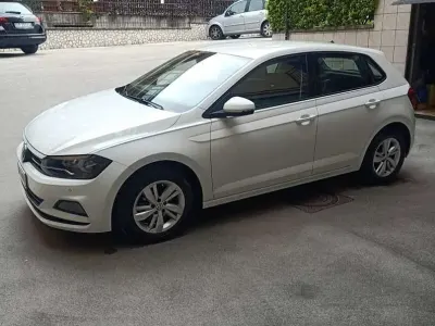 Usata VW Polo Comfortline 95 CV (69 kW) 2020 Bianco Utilitaria