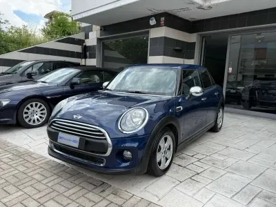Usata Mini One D Business 95 CV (69 kW) 2015 Blu/azzurro Utilitaria