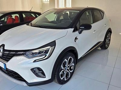 Usata Renault Captur Intens 93 CV (68 kW) 2021 Bianco SUV