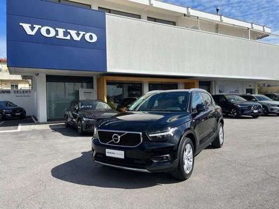 usata Volvo XC40 D3 Momentum Pro