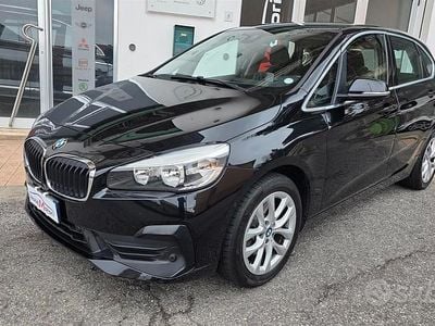 Usata BMW 218 Luxury Line 150 CV (110 kW) 2019 Nero Station wagon